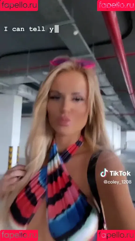 Nicole Farrell Onlyfans Photo Gallery 