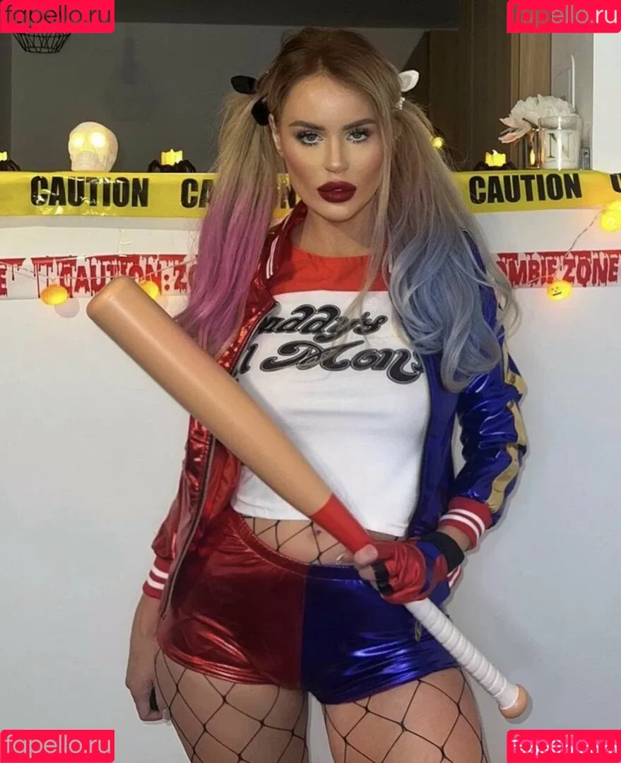 Nicole Farrell Onlyfans Photo Gallery 