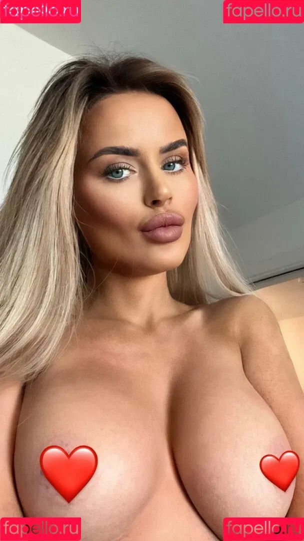Nicole Farrell Onlyfans Photo Gallery 