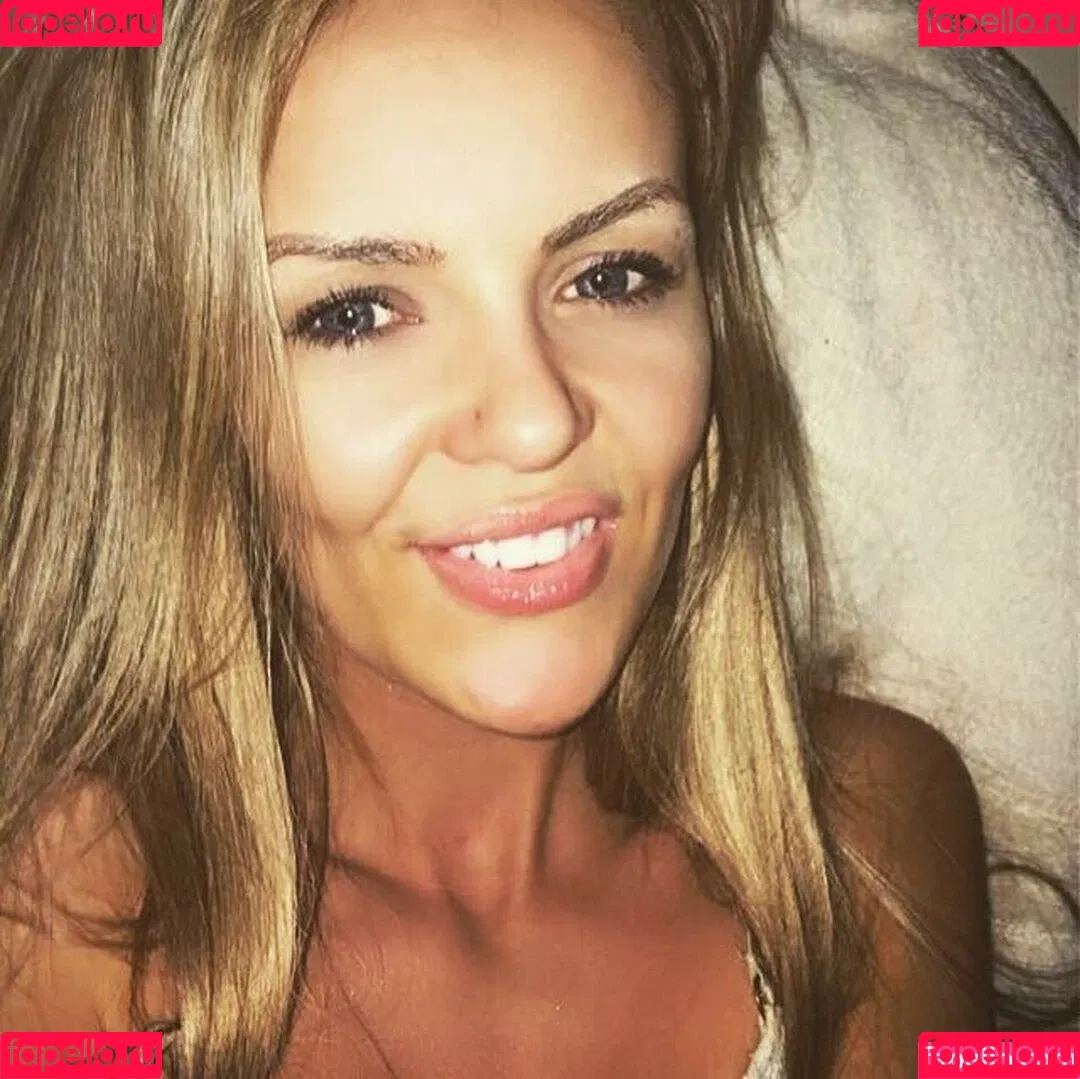 Nicole Farrell Onlyfans Photo Gallery 