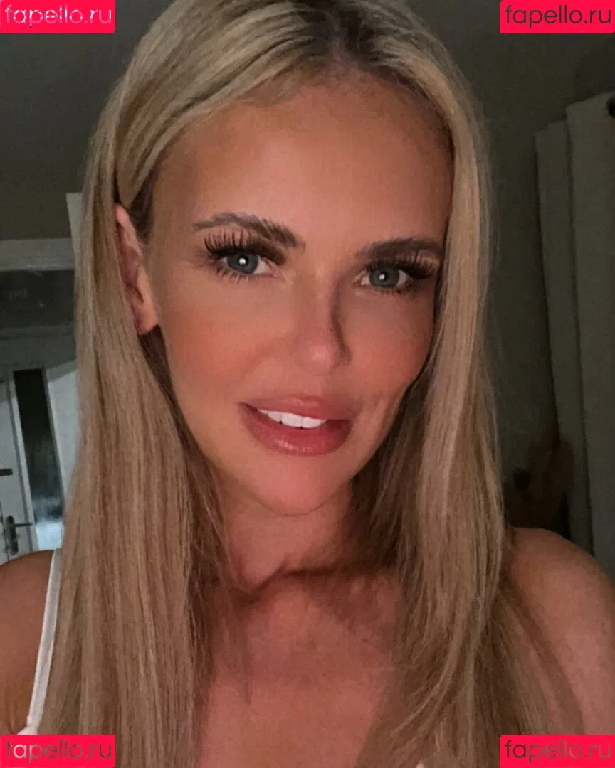 Nicole Farrell Onlyfans Photo Gallery 