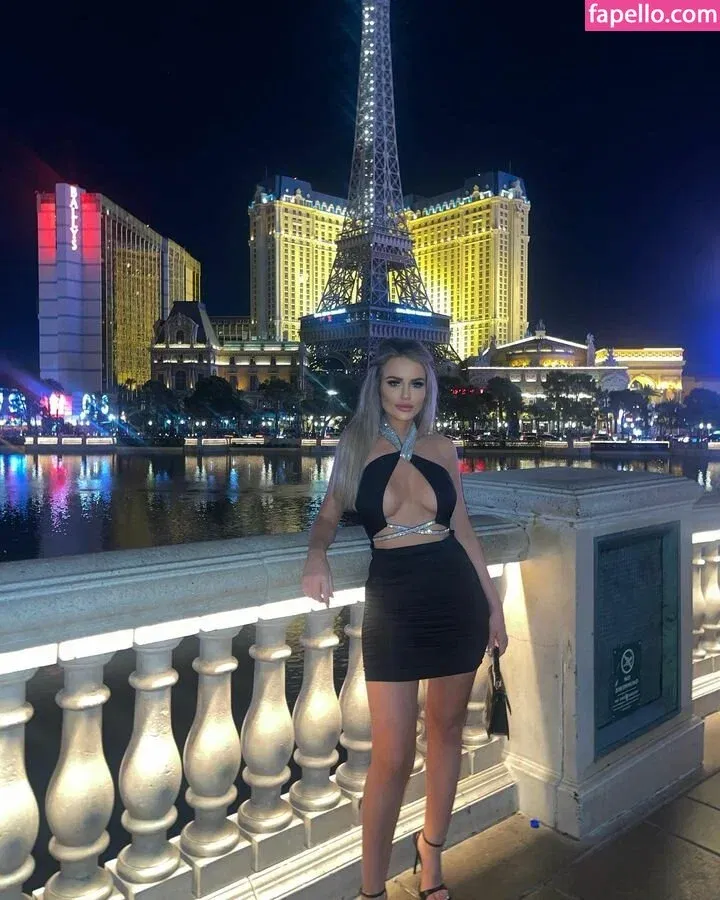 Nicole Farrell Onlyfans Photo Gallery 