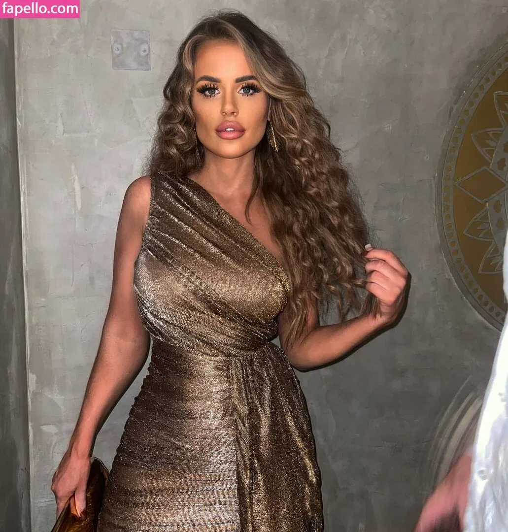 Nicole Farrell Onlyfans Photo Gallery 