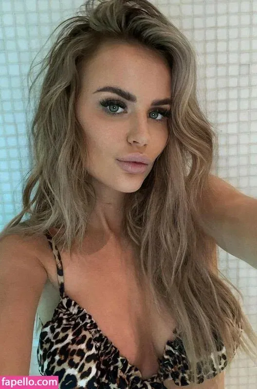 Nicole Farrell Onlyfans Photo Gallery 