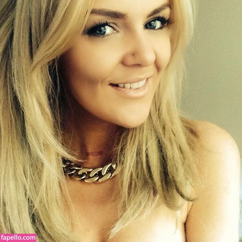 Nicole Farrell Onlyfans Photo Gallery 