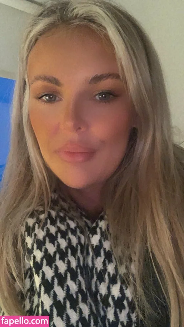 Nicole Farrell Onlyfans Photo Gallery 