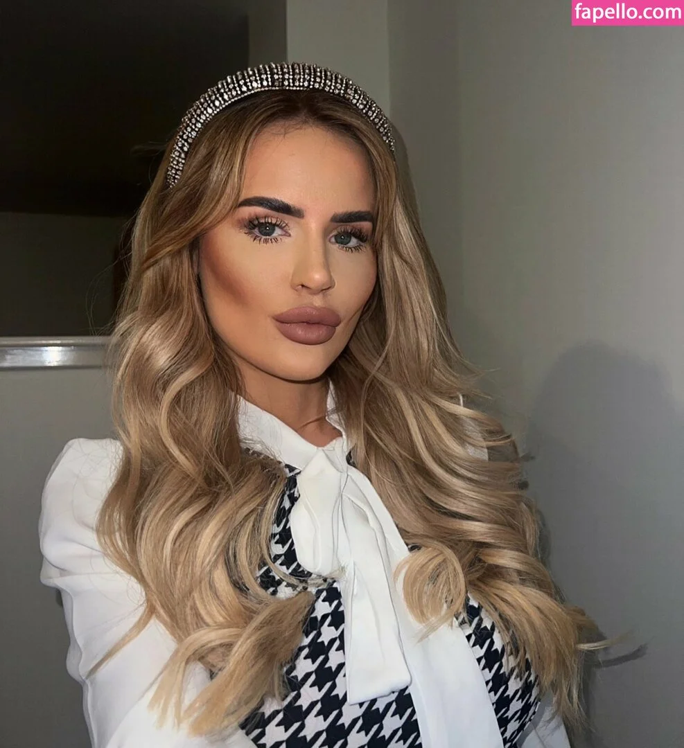 Nicole Farrell Onlyfans Photo Gallery 