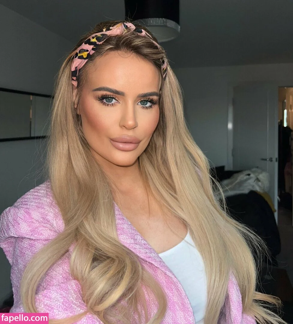 Nicole Farrell Onlyfans Photo Gallery 