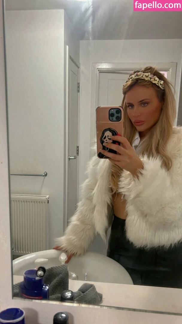 Nicole Farrell Onlyfans Photo Gallery 