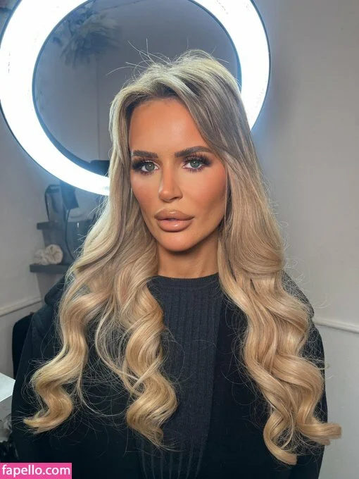 Nicole Farrell Onlyfans Photo Gallery 