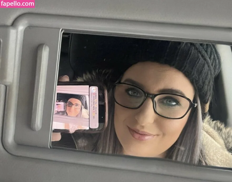 courtney_93_x0 Onlyfans Photo Gallery 