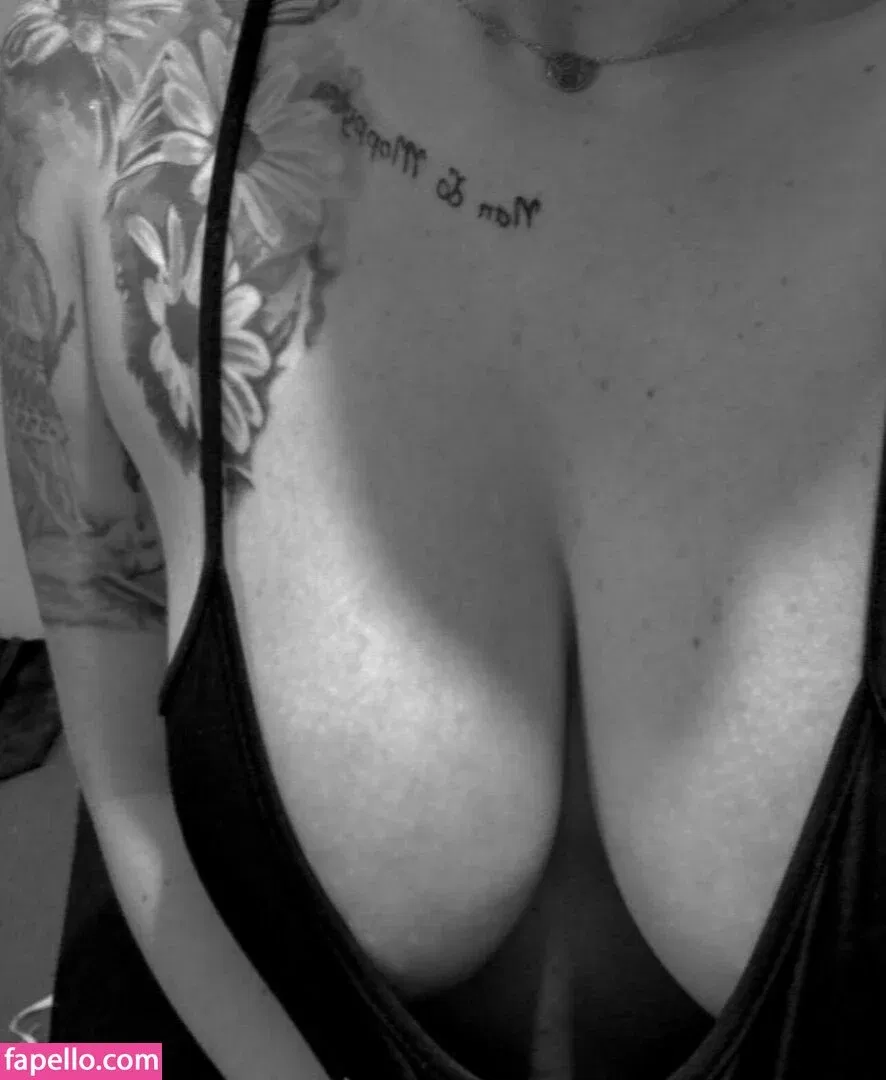 Emily Meggitt Onlyfans Photo Gallery 