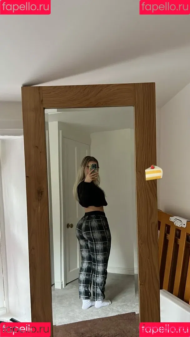 MommyMewtwo Onlyfans Photo Gallery 