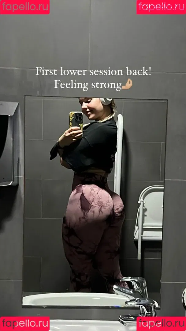 MommyMewtwo Onlyfans Photo Gallery 