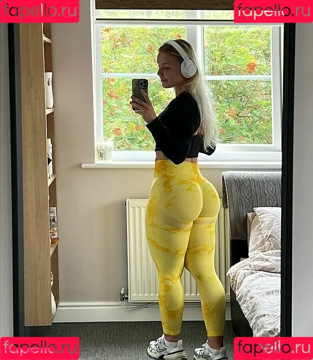 MommyMewtwo Onlyfans Photo Gallery 