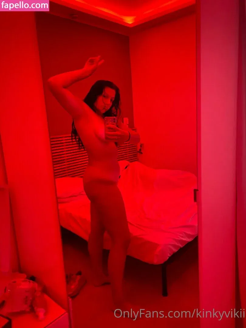 kinkyvikii Onlyfans Photo Gallery 