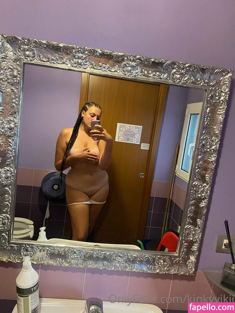 kinkyvikii Onlyfans Photo Gallery 