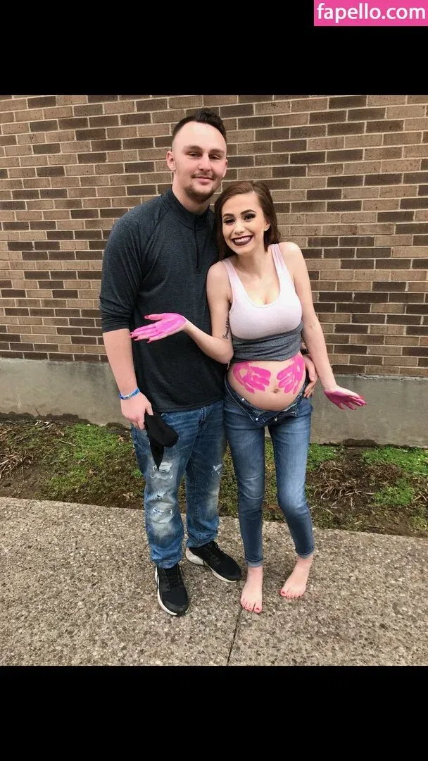 staywildraw Onlyfans Photo Gallery 