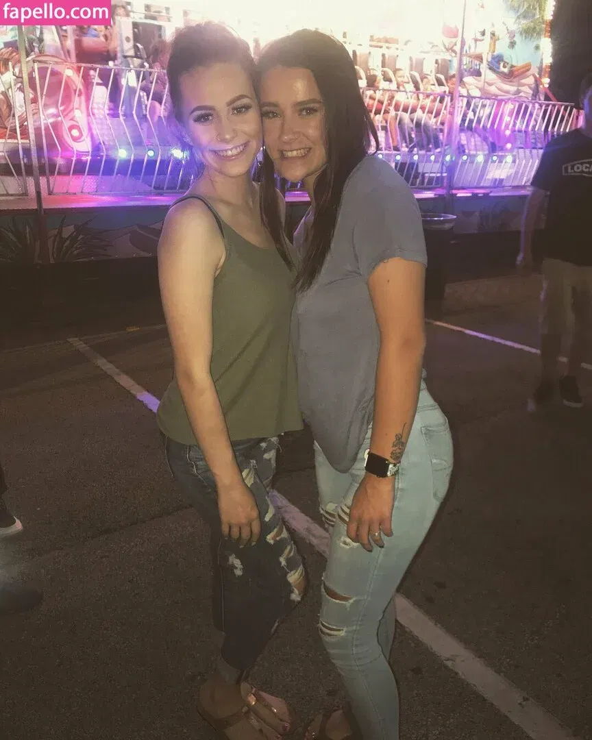 staywildraw Onlyfans Photo Gallery 