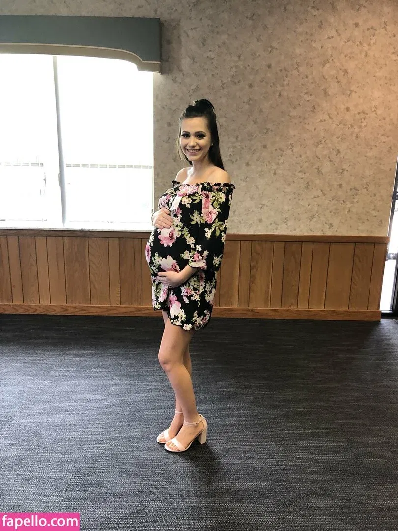 staywildraw Onlyfans Photo Gallery 