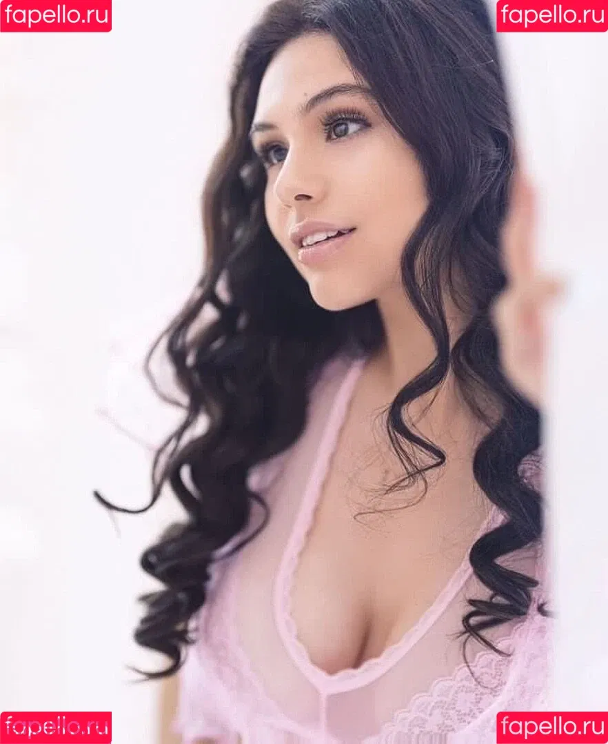 Vienna Maryce Onlyfans Photo Gallery 