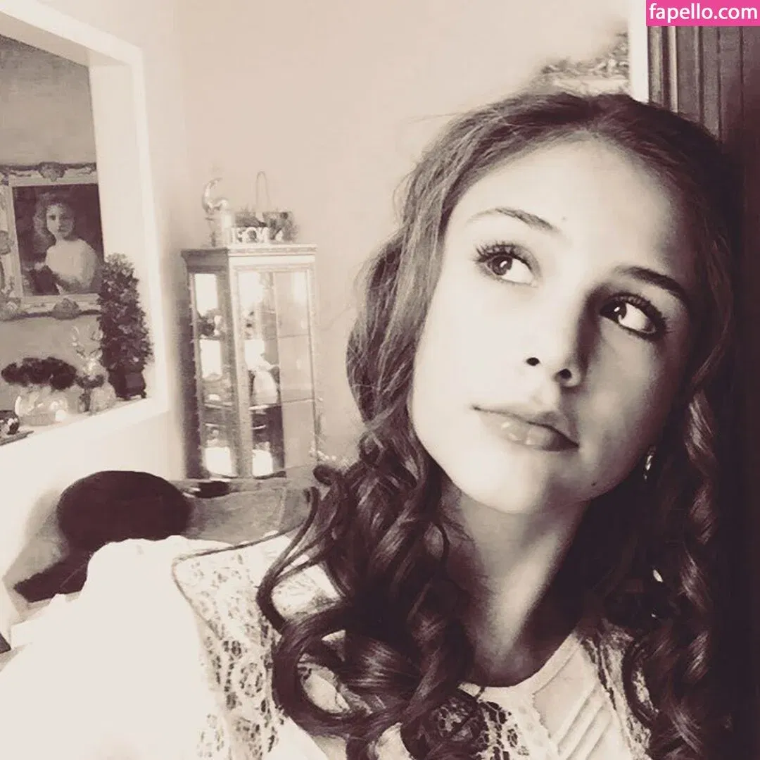 Vienna Maryce Onlyfans Photo Gallery 