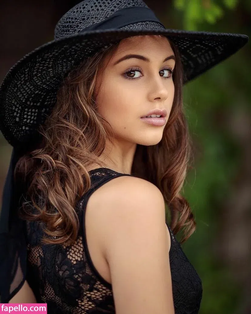 Vienna Maryce Onlyfans Photo Gallery 