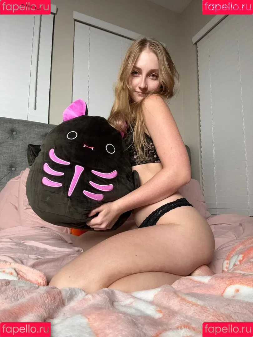 allthingsbunnyy Onlyfans Photo Gallery 