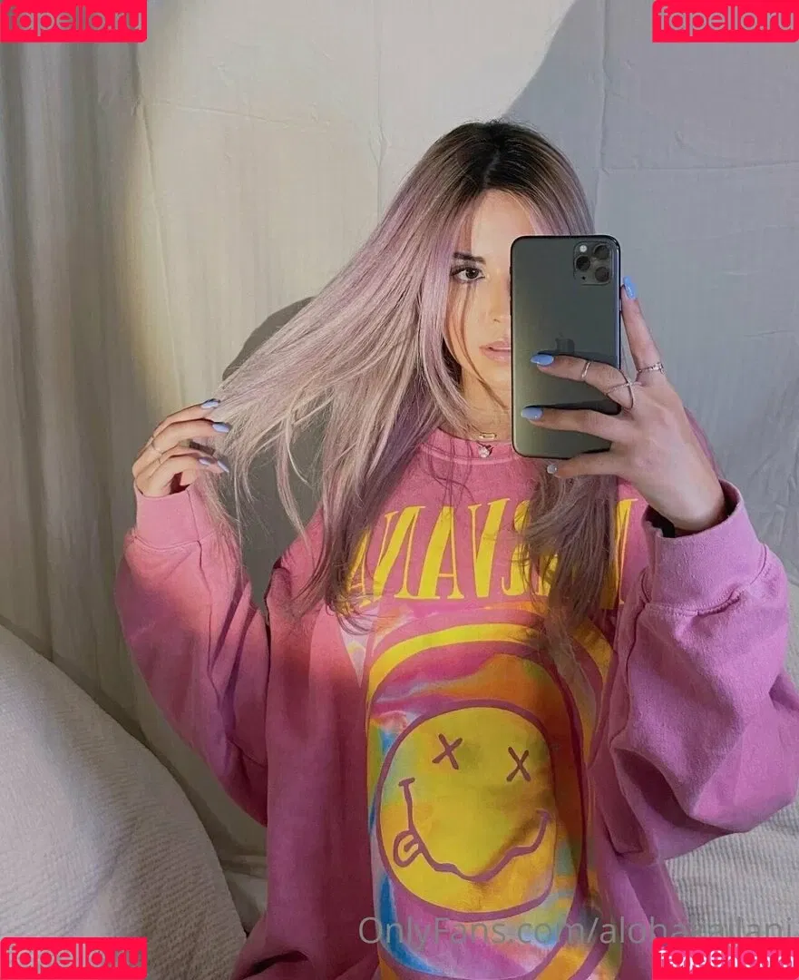 alohakailani Onlyfans Photo Gallery 