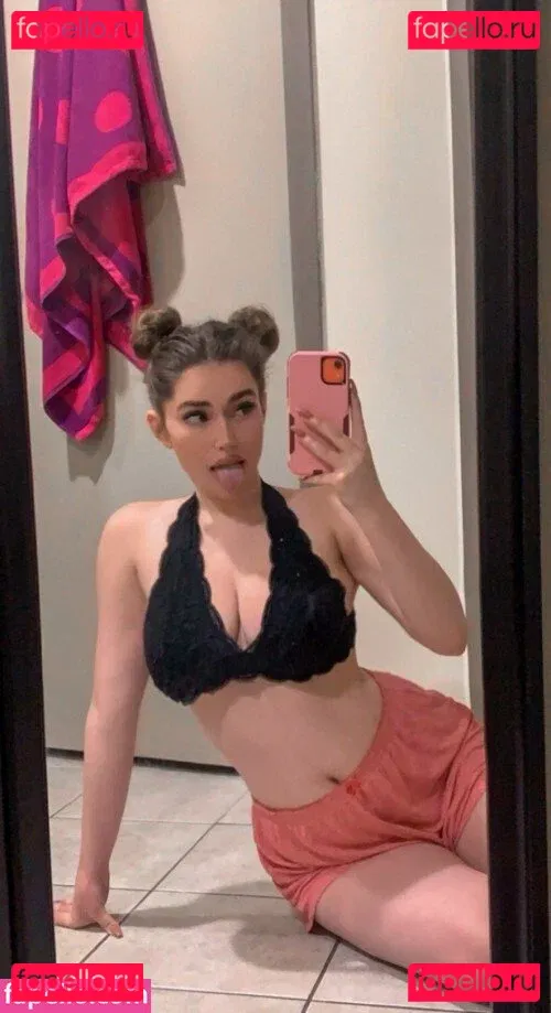 alohakailani Onlyfans Photo Gallery 