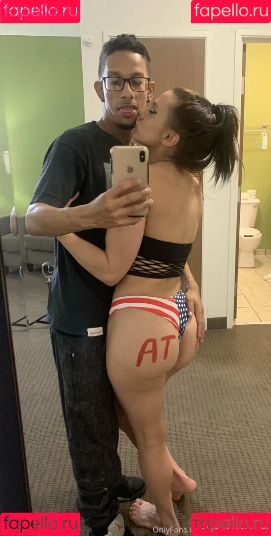 officialmariajade Onlyfans Photo Gallery 
