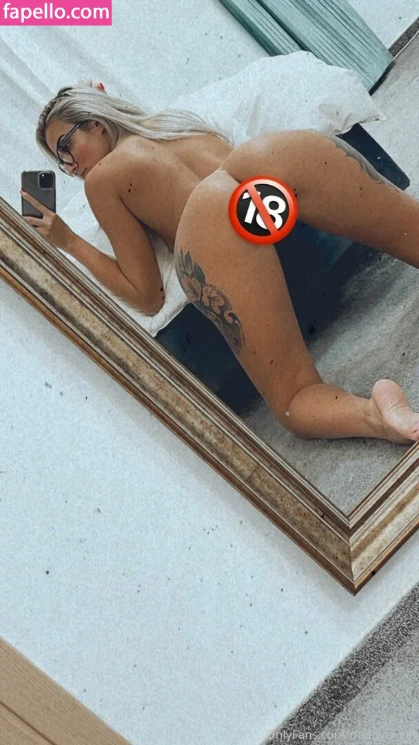 daddy.s_girl Onlyfans Photo Gallery 