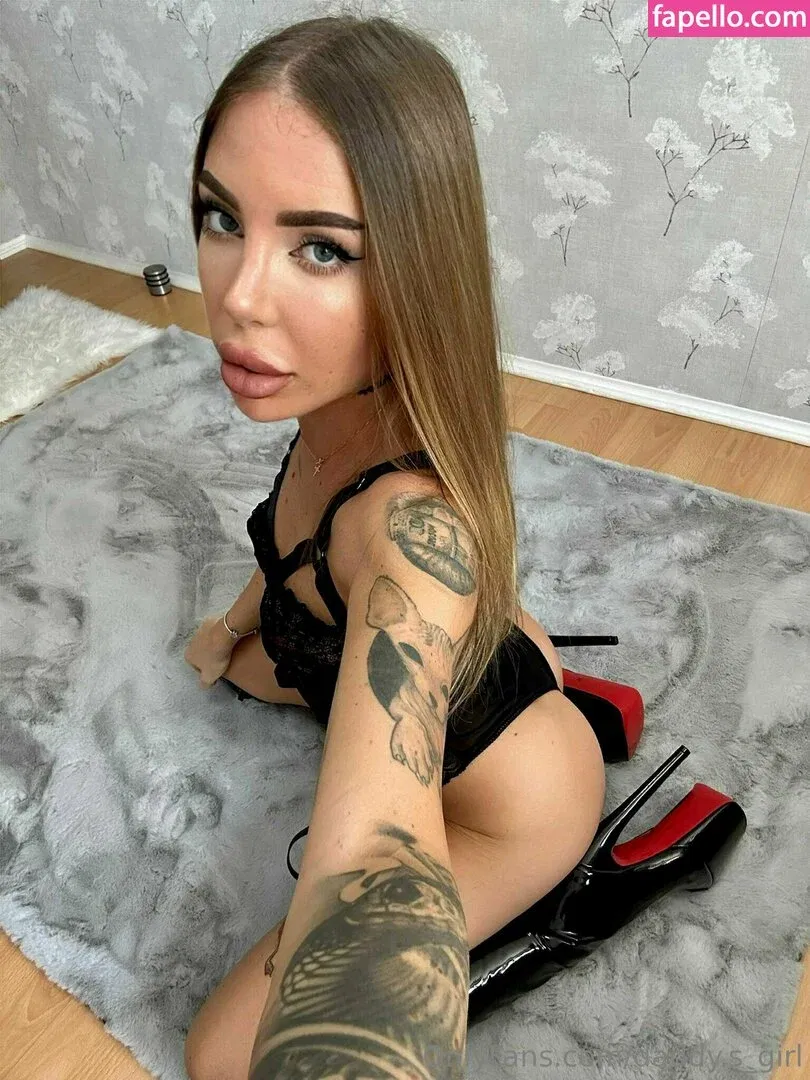 daddy.s_girl Onlyfans Photo Gallery 
