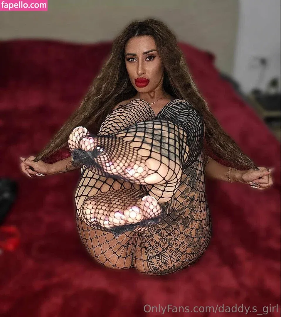 daddy.s_girl Onlyfans Photo Gallery 