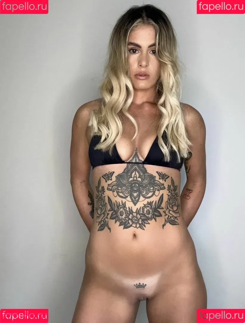 Ainslie Gardiner Onlyfans Photo Gallery 