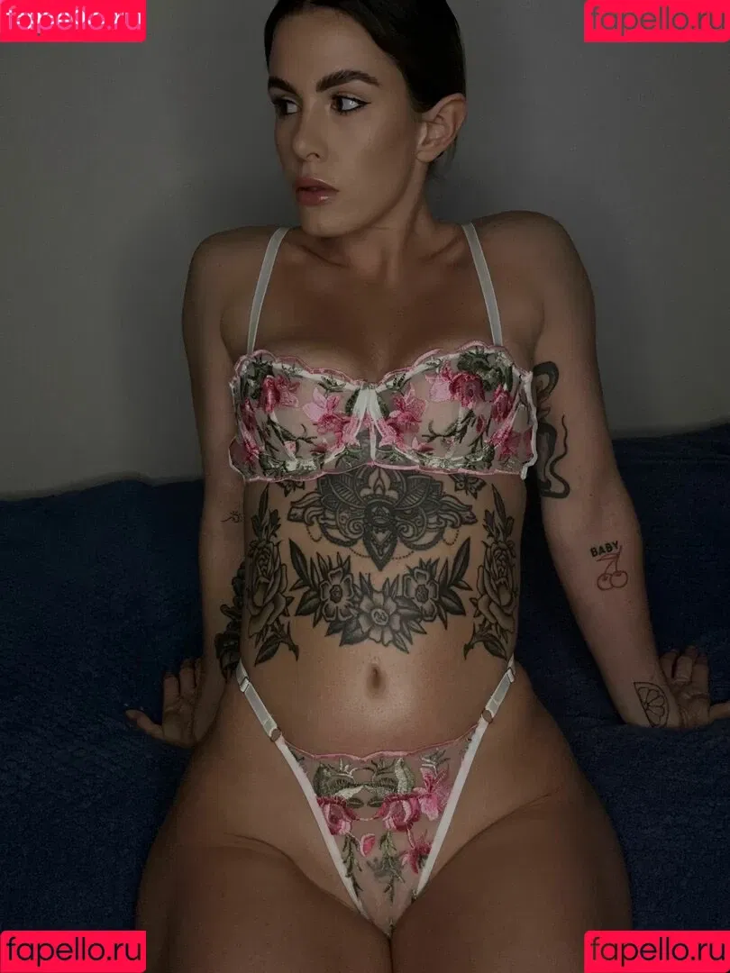 Ainslie Gardiner Onlyfans Photo Gallery 