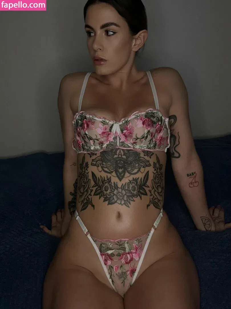 Ainslie Gardiner Onlyfans Photo Gallery 