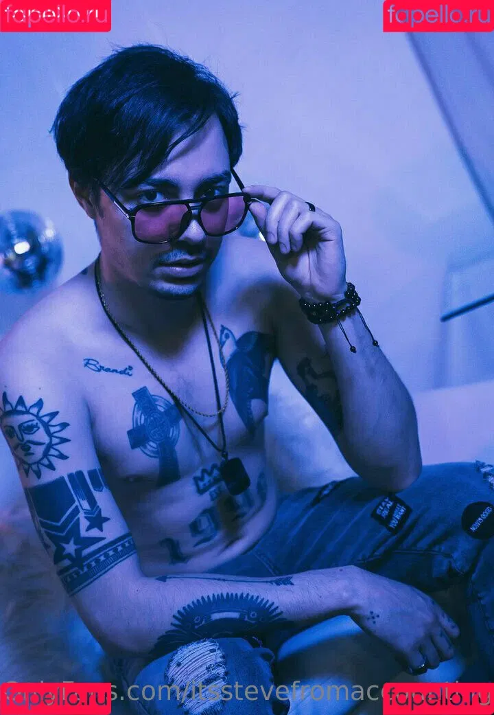 itsstevefromaccounting Onlyfans Photo Gallery 