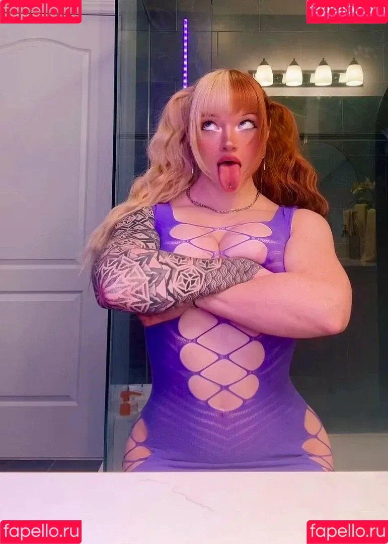 xinia_official Onlyfans Photo Gallery 