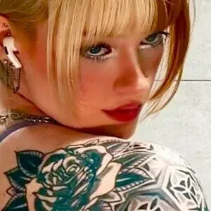 xinia_official Onlyfans Photo Gallery 