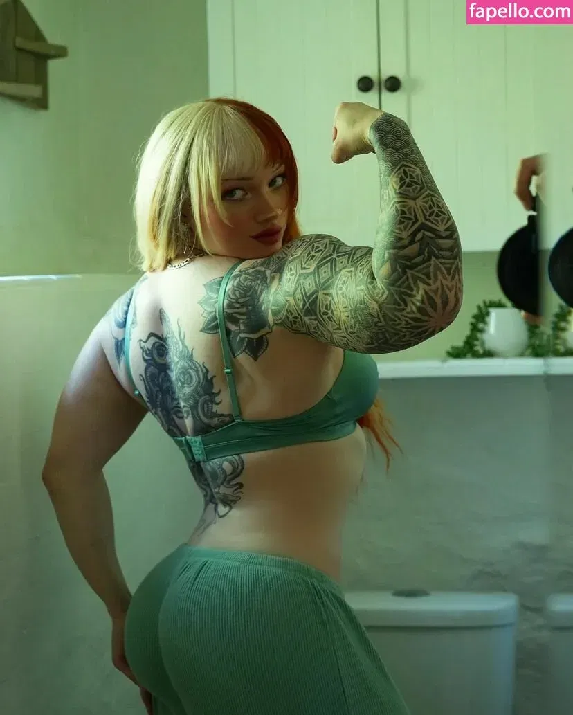 xinia_official Onlyfans Photo Gallery 