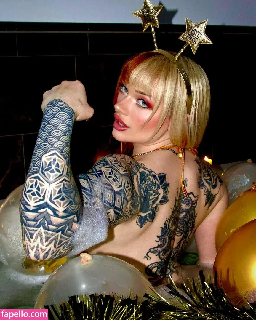 xinia_official Onlyfans Photo Gallery 