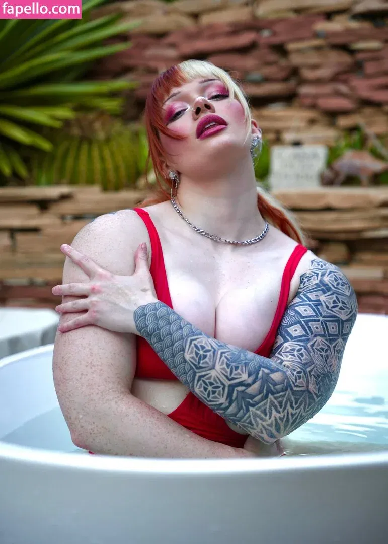 xinia_official Onlyfans Photo Gallery 