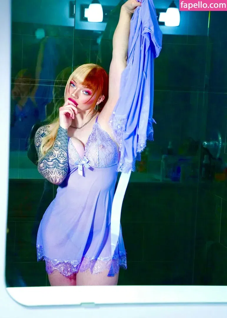 xinia_official Onlyfans Photo Gallery 