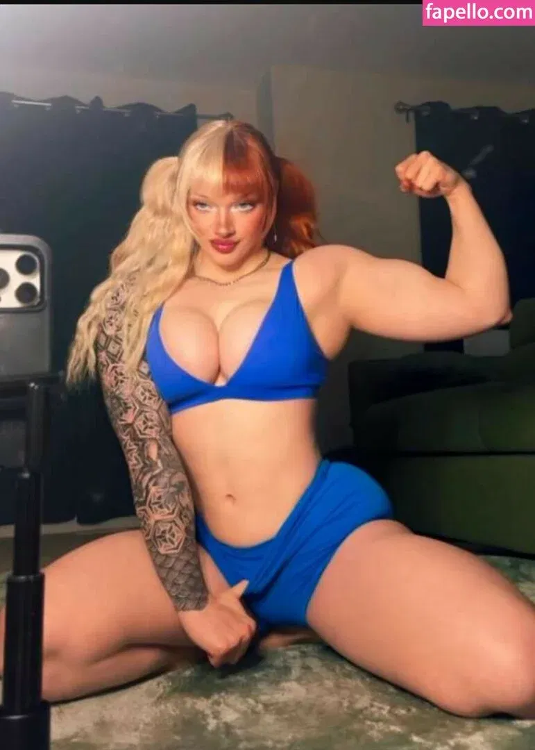 xinia_official Onlyfans Photo Gallery 