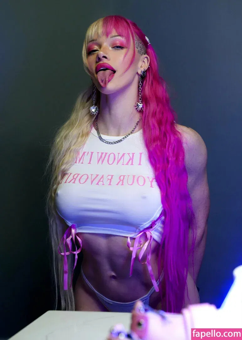 xinia_official Onlyfans Photo Gallery 