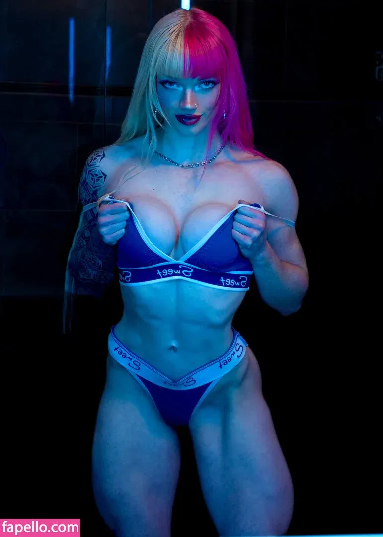 xinia_official Onlyfans Photo Gallery 