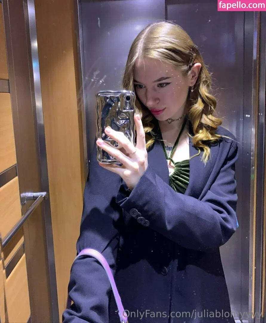 juliablomyyyy Onlyfans Photo Gallery 