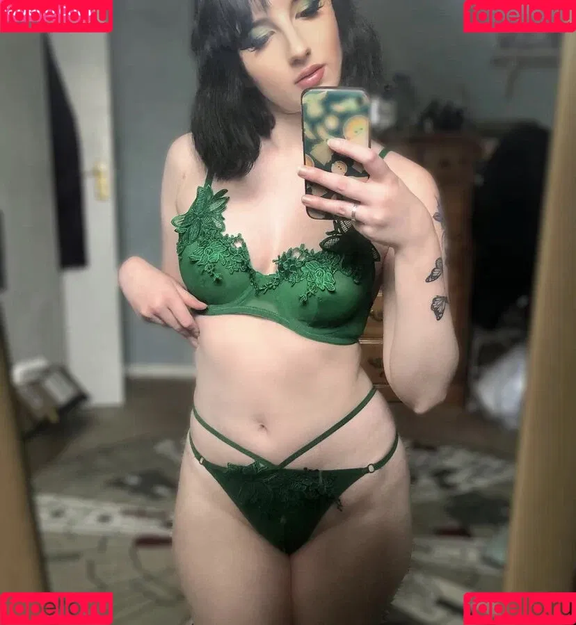 Femmeren Onlyfans Photo Gallery 