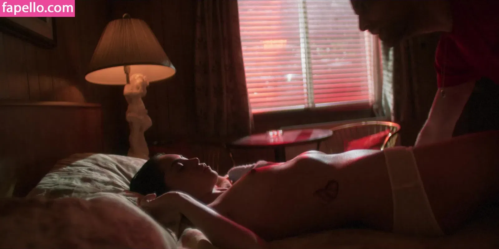 Rosa Salazar Onlyfans Photo Gallery 